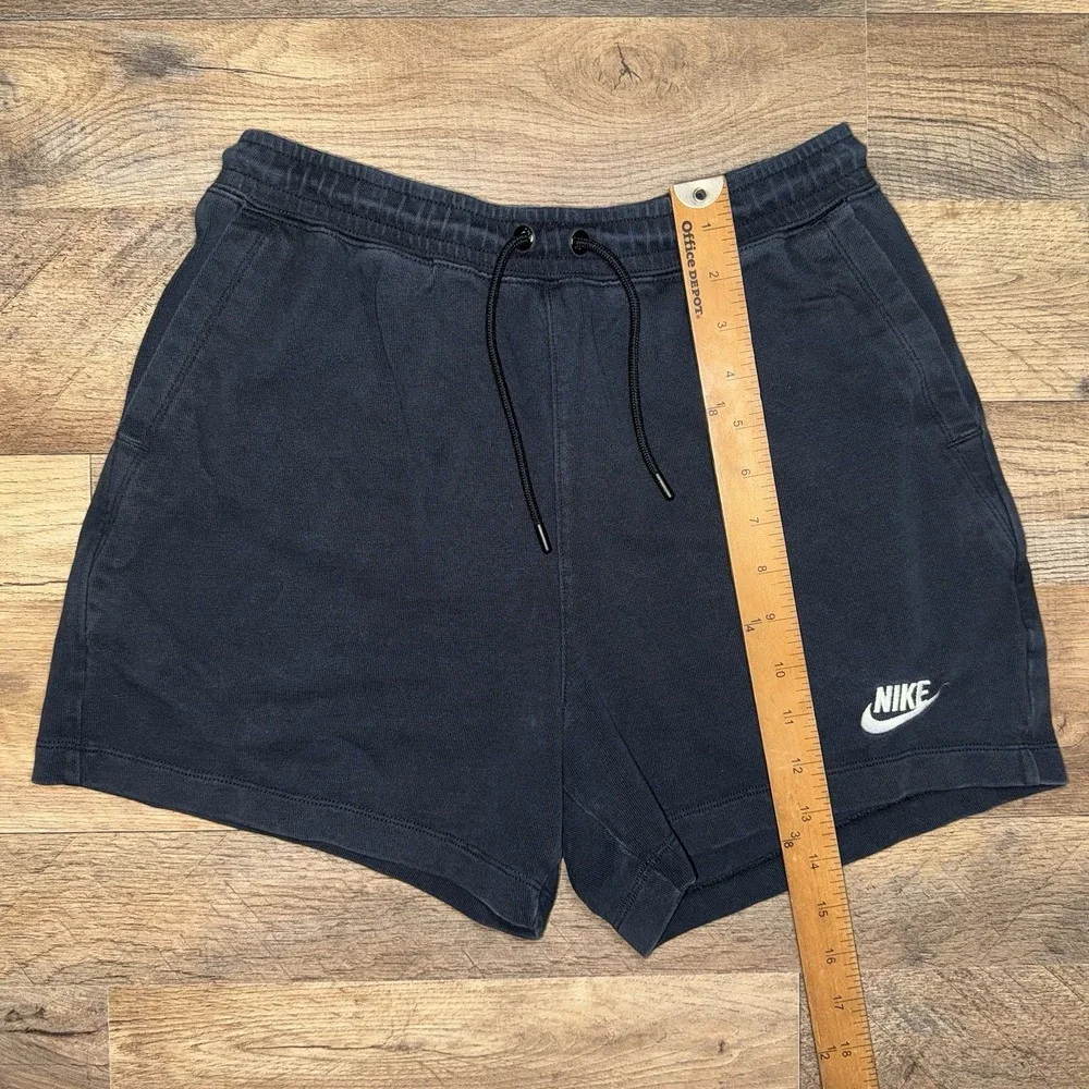 Nike Women's Club Fleece Shorts DQ3350-010 Black Size Small